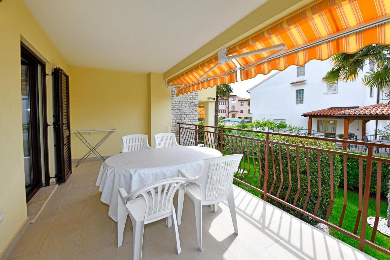 Apartments Jasmina Poreč Buitenkant foto