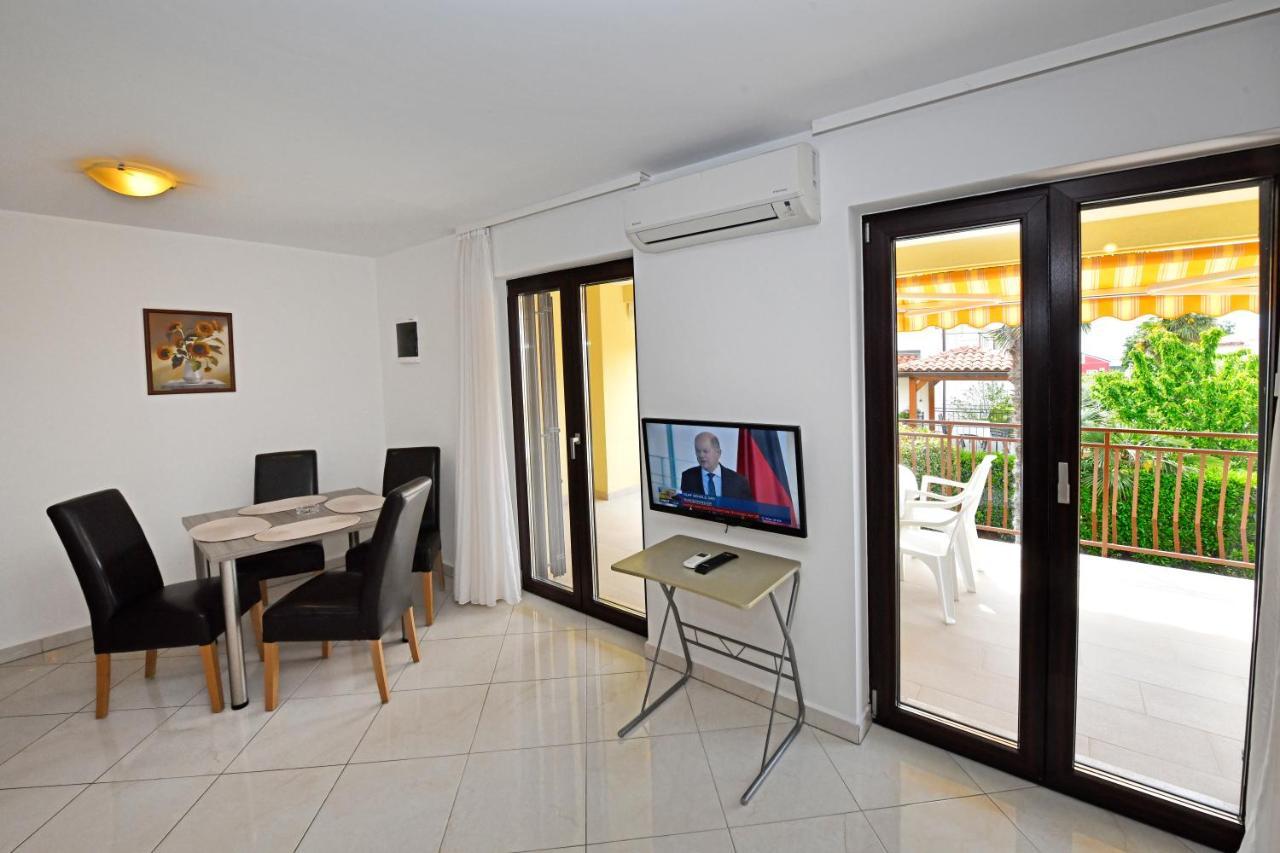 Apartments Jasmina Poreč Buitenkant foto