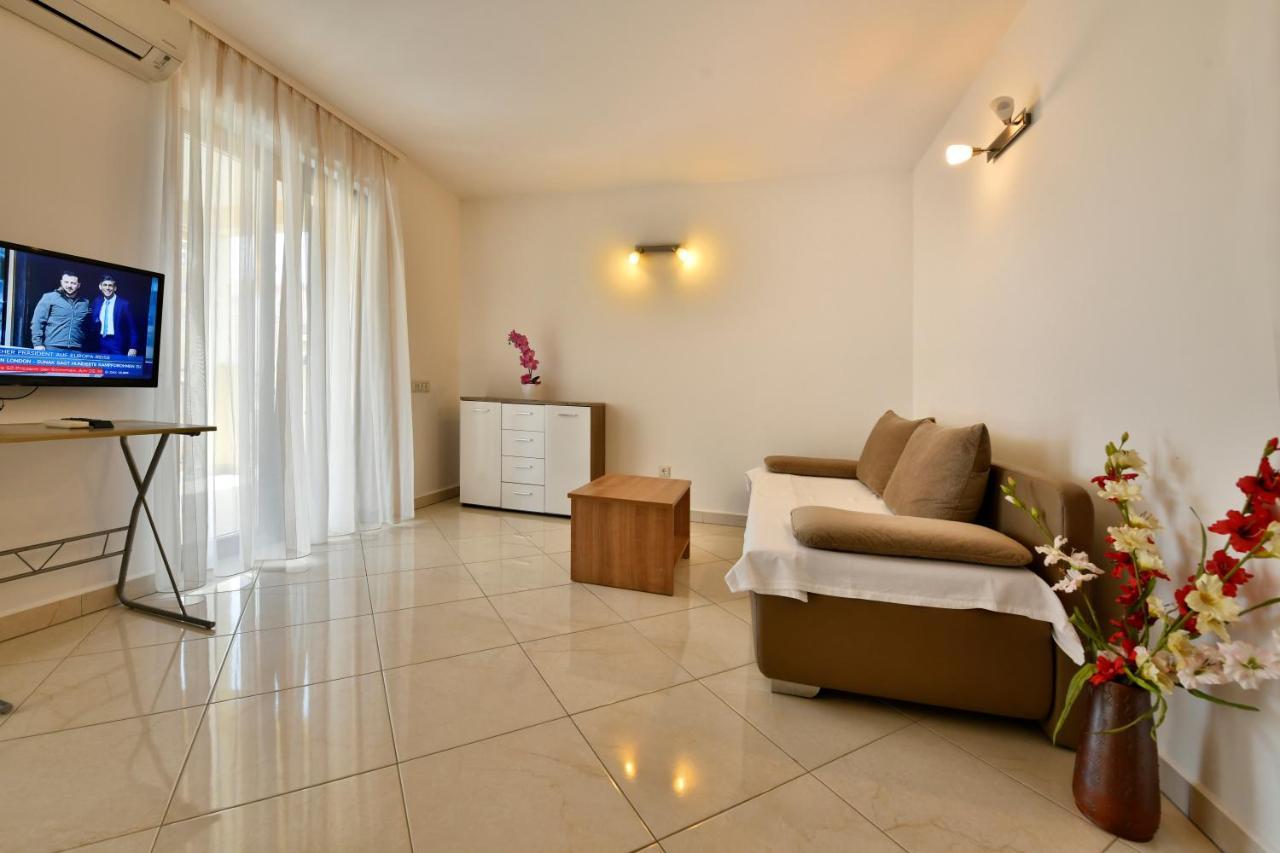 Apartments Jasmina Poreč Buitenkant foto