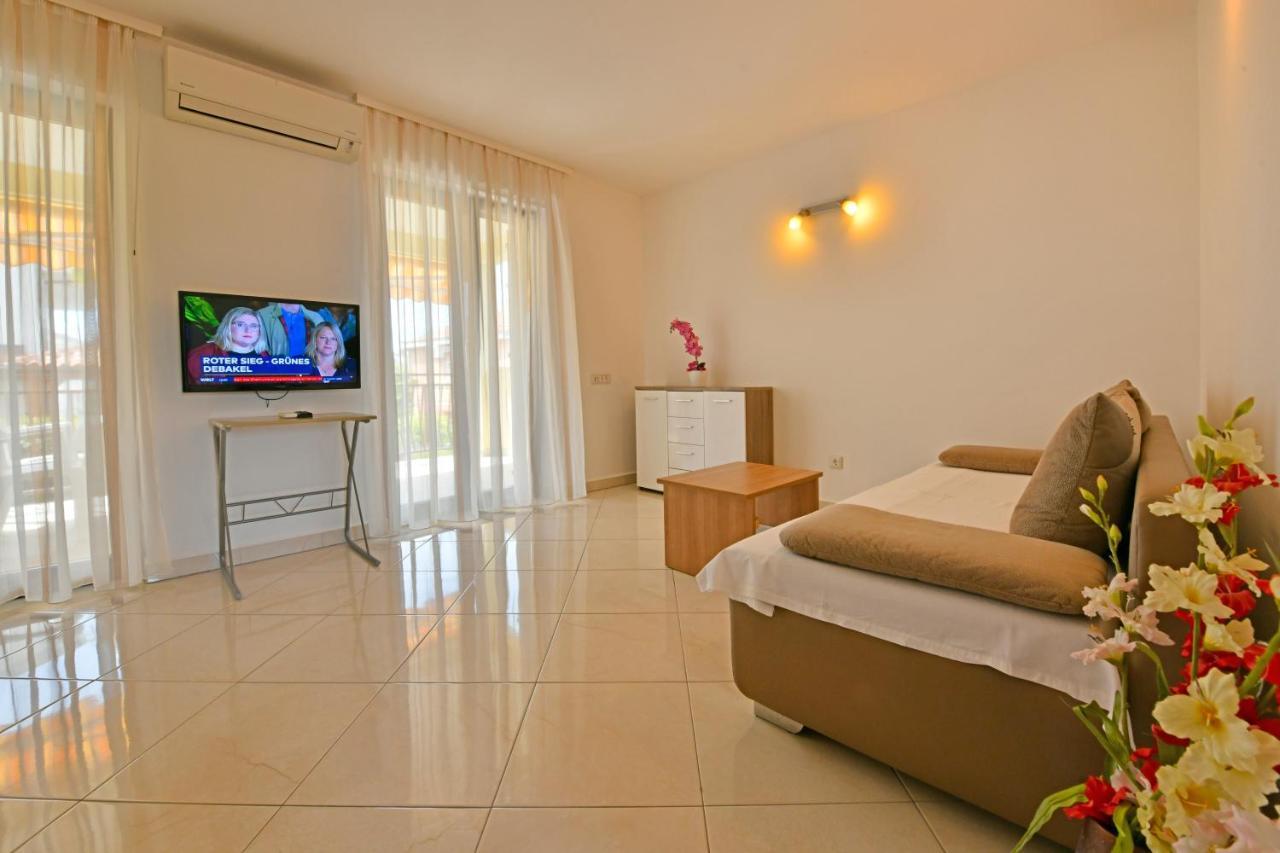 Apartments Jasmina Poreč Buitenkant foto