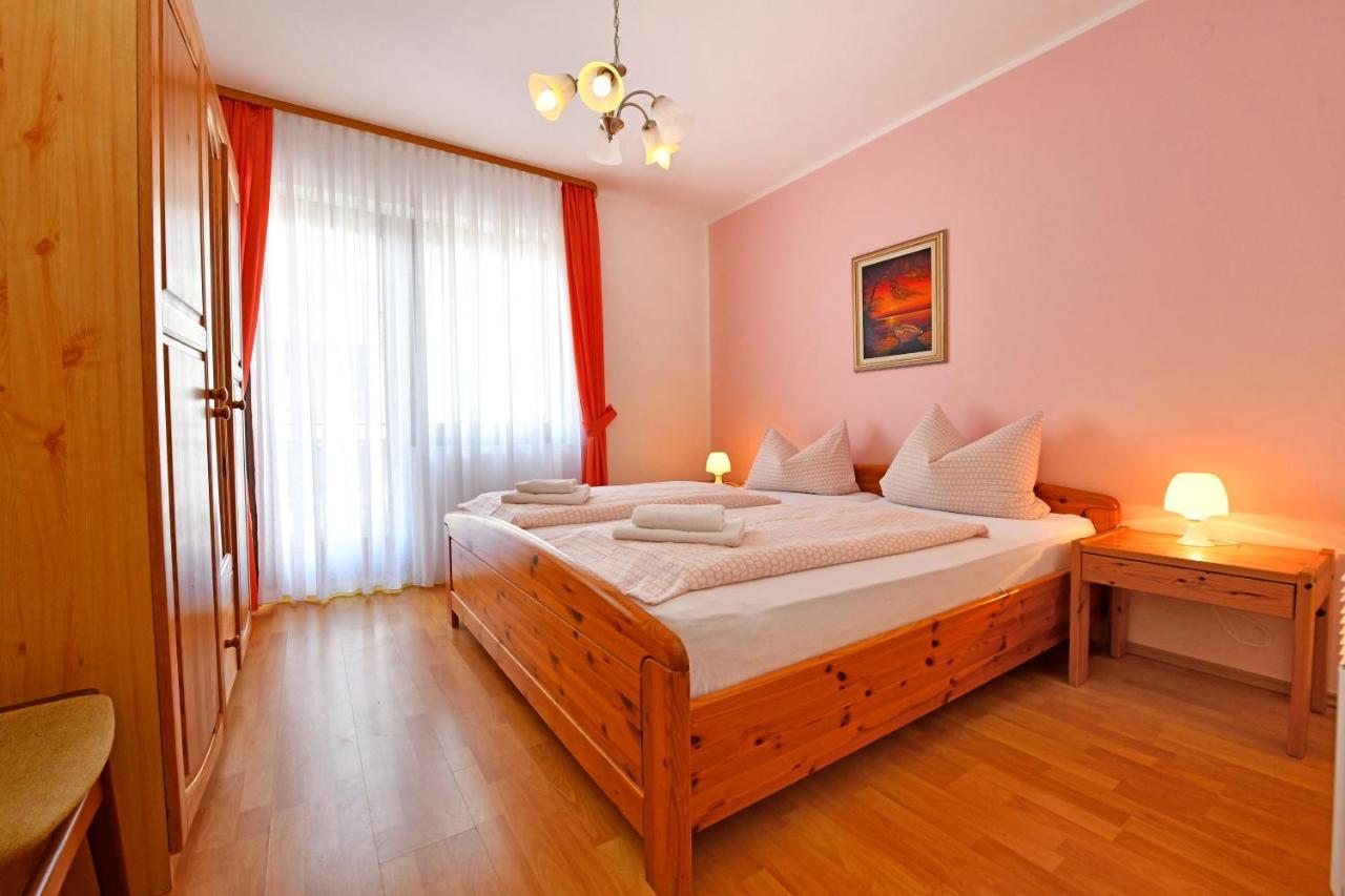 Apartments Jasmina Poreč Buitenkant foto