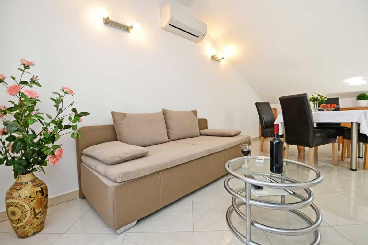 Apartments Jasmina Poreč Buitenkant foto