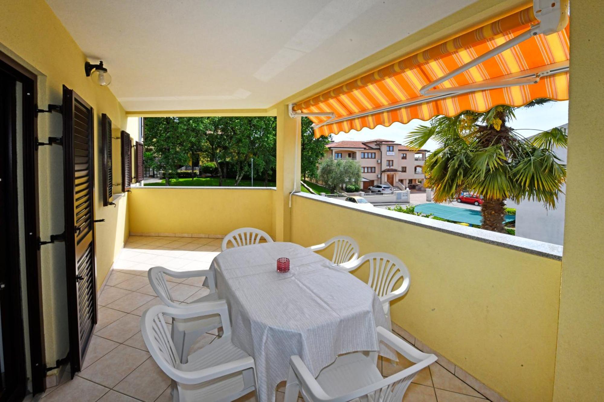 Apartments Jasmina Poreč Buitenkant foto