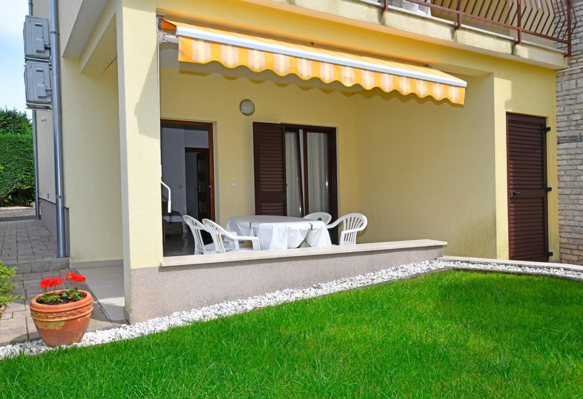 Apartments Jasmina Poreč Buitenkant foto